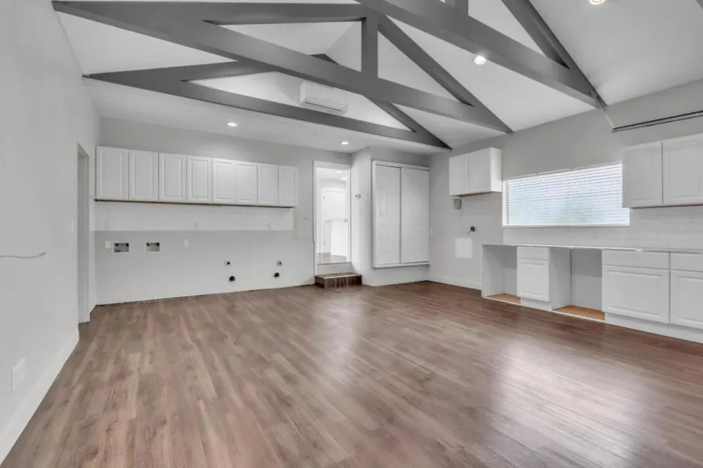 1268 La Mirada Drive Salinas, CA 93901