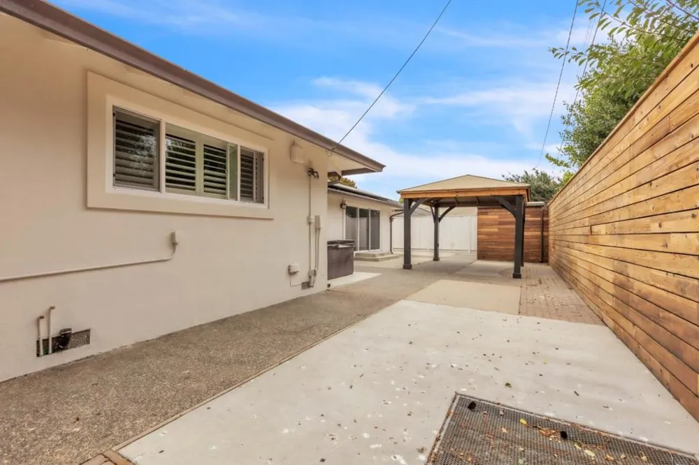 1268 La Mirada Drive Salinas, CA 93901