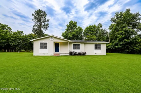 123 Community House Road