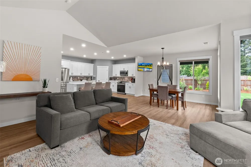 32 Coyote Road Montesano, WA 98563