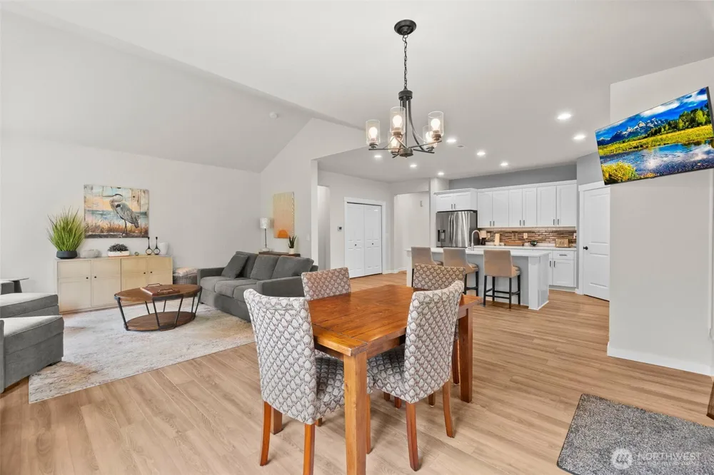 32 Coyote Road Montesano, WA 98563