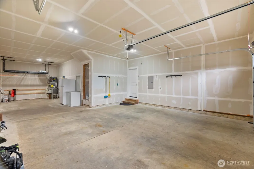 32 Coyote Road Montesano, WA 98563