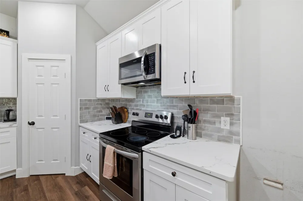 203 Pioneer Drive Keene, TX 76059