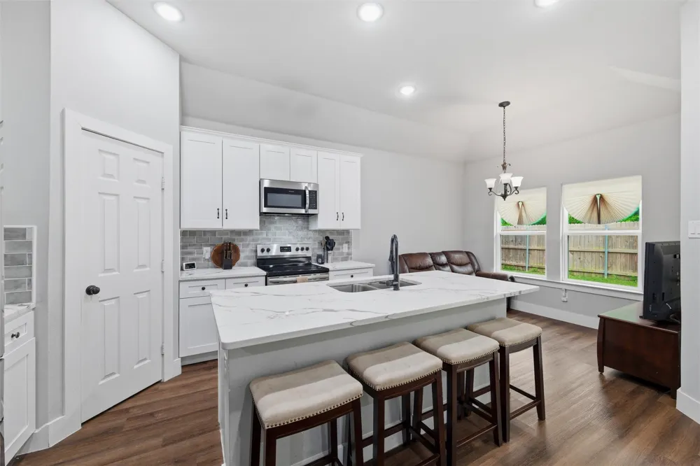 203 Pioneer Drive Keene, TX 76059