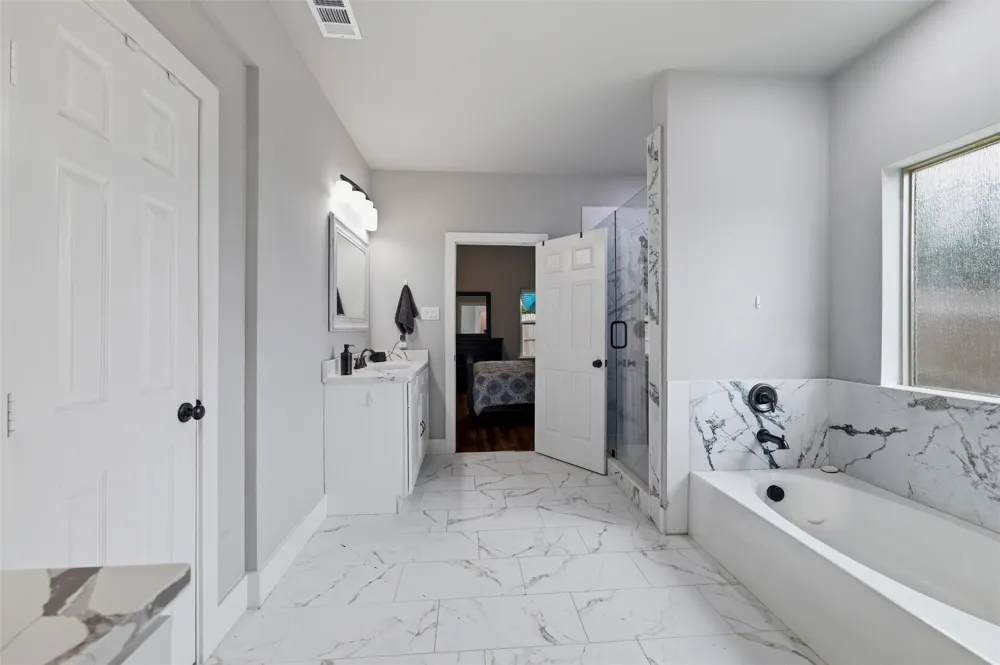 203 Pioneer Drive Keene, TX 76059