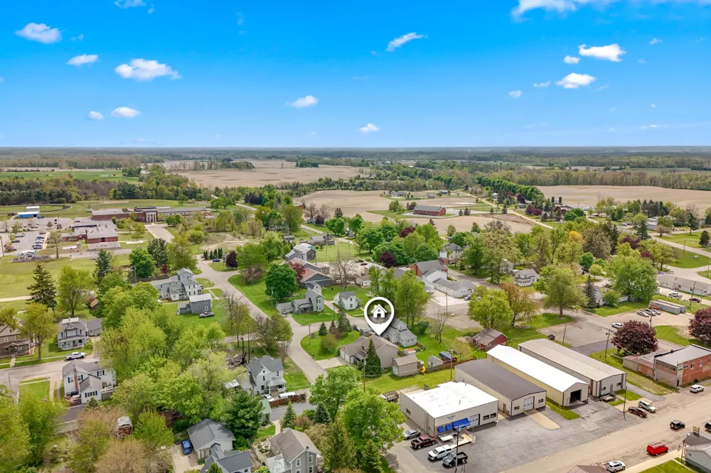 9049 Hamilton Street Pittsford, MI 49271