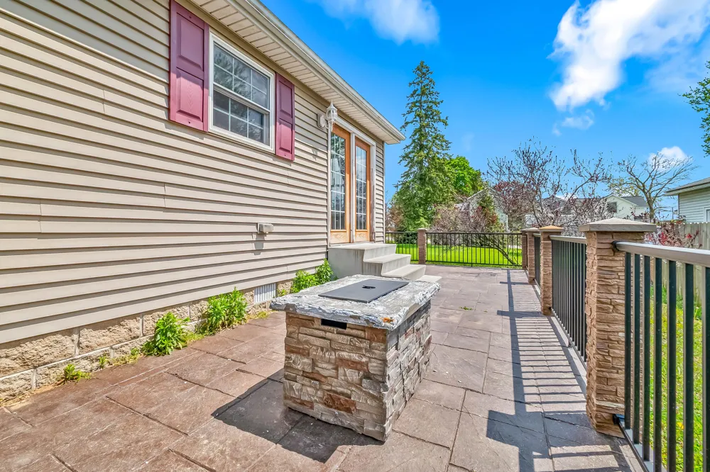 9049 Hamilton Street Pittsford, MI 49271