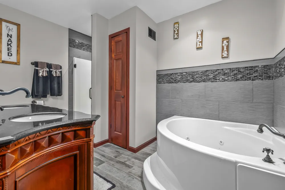9049 Hamilton Street Pittsford, MI 49271