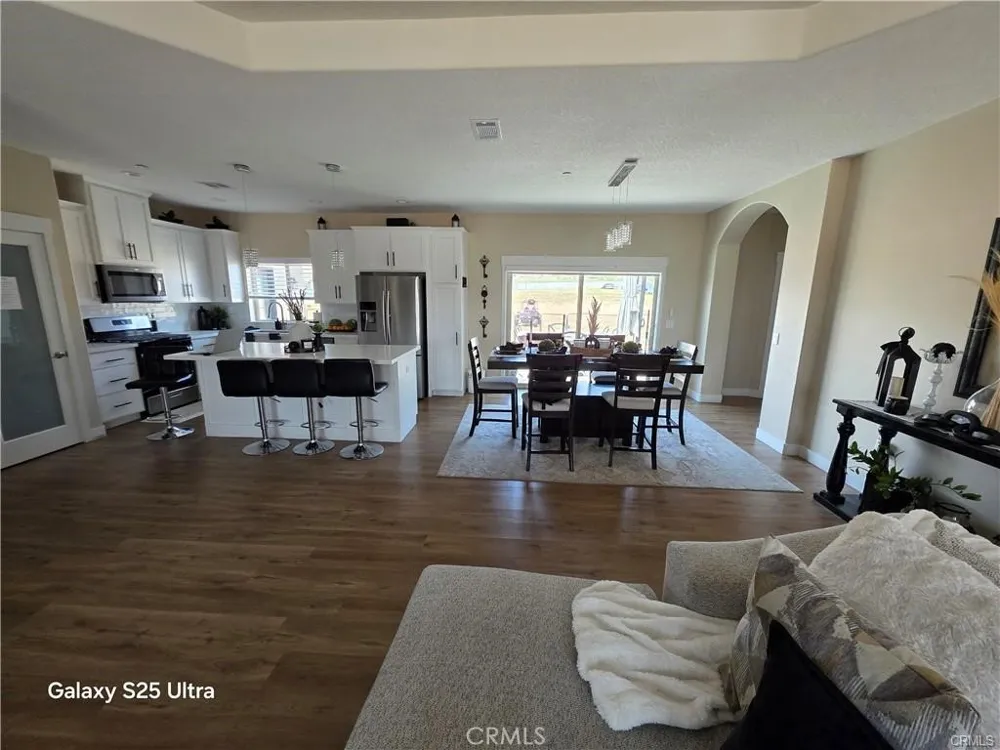 24236 CAHUILLA ROAD Apple Valley, CA 92307
