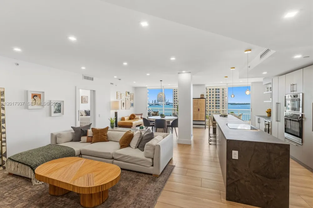 888 Brickell Key Dr #1207 Miami, FL 33131