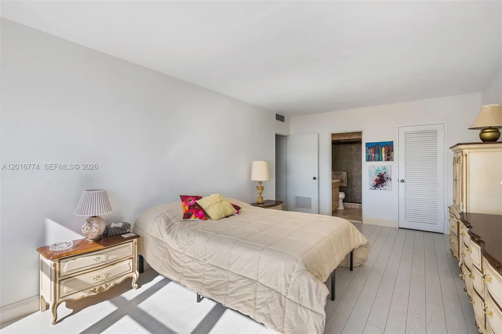 3111 Ocean Dr #1110 Hollywood, FL 33019