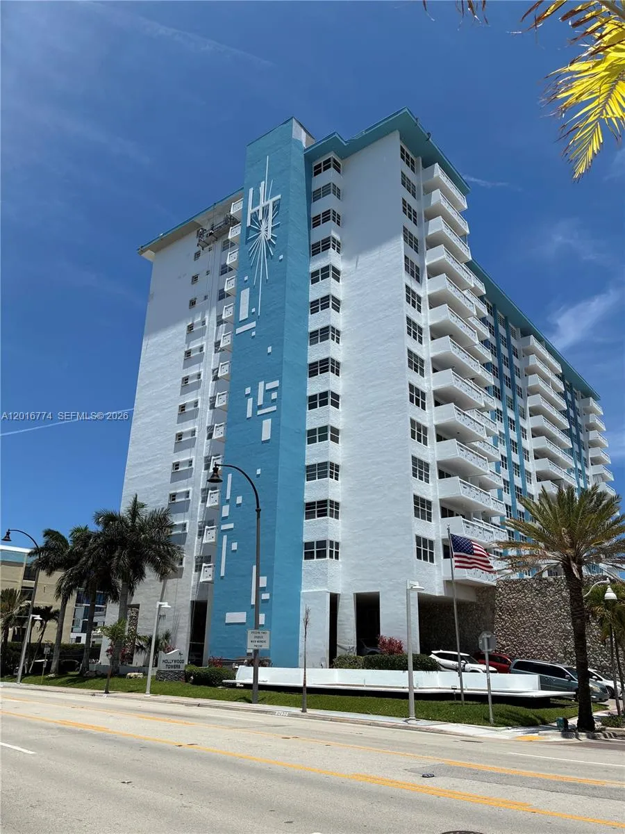 3111 Ocean Dr #1110 Hollywood, FL 33019