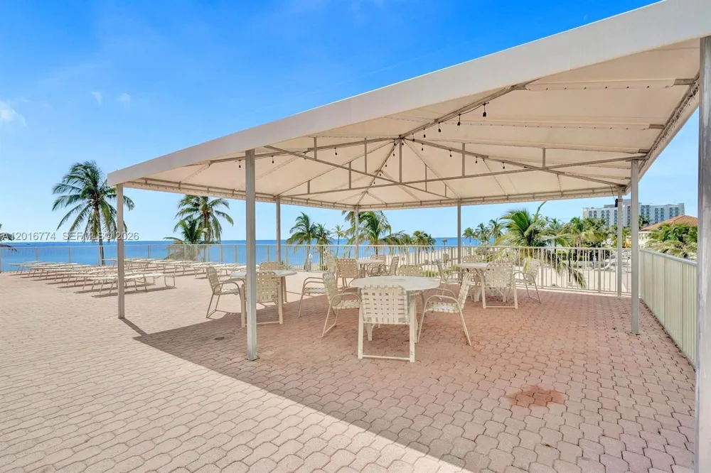 3111 Ocean Dr #1110 Hollywood, FL 33019