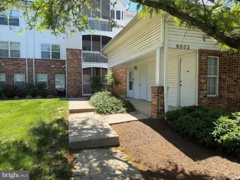 6602 LAKE PARK DRIVE #T-1
