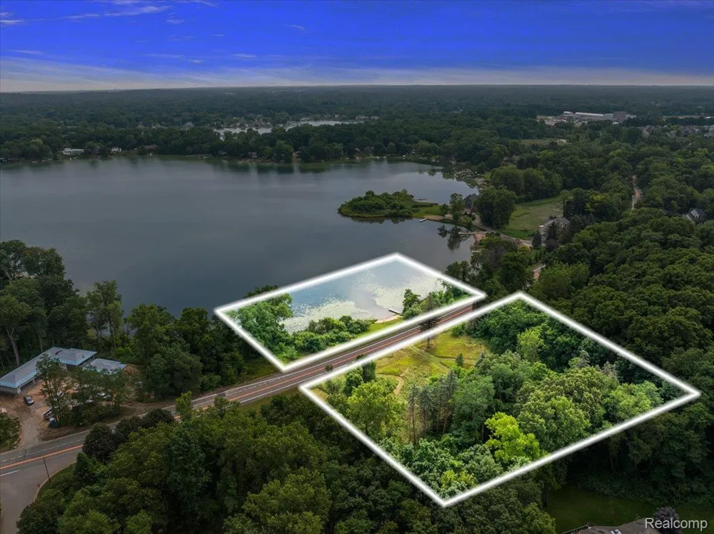 2770 Bogie Lake Road White Lake Charter Township, MI 48386