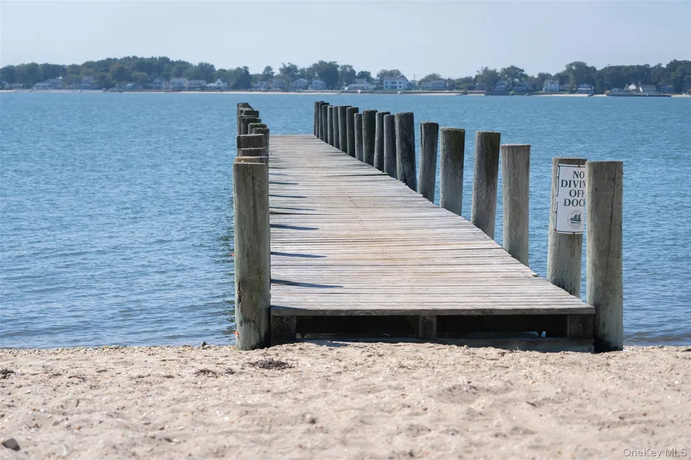 550 Madison Avenue Greenport, NY 11944