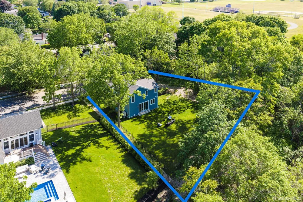 550 Madison Avenue Greenport, NY 11944