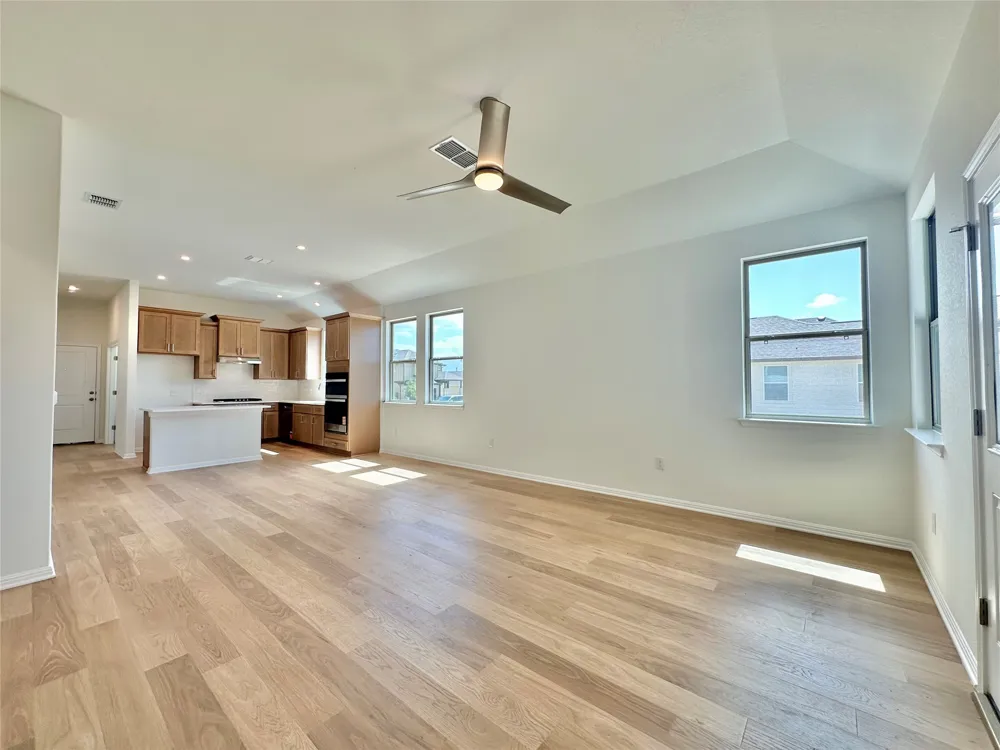 6151 Marsh Lane Buda, TX 78610
