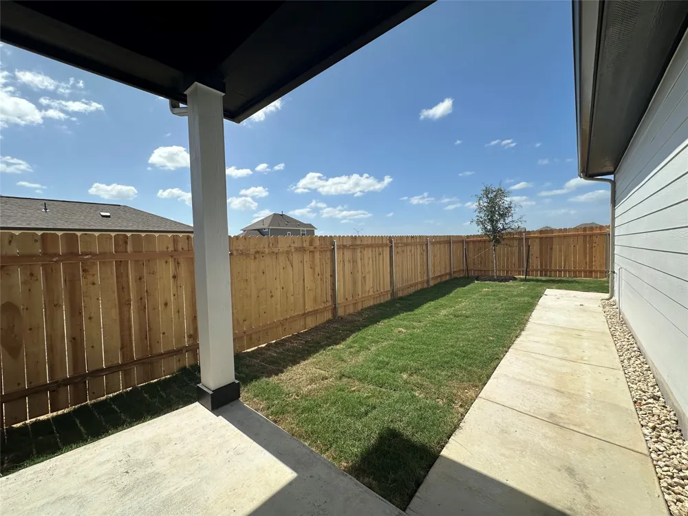 6151 Marsh Lane Buda, TX 78610