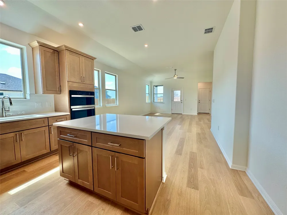 6151 Marsh Lane Buda, TX 78610