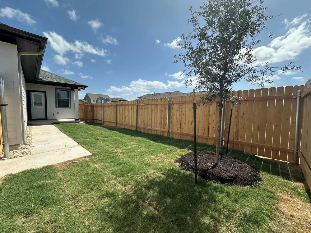6151 Marsh Lane Buda, TX 78610