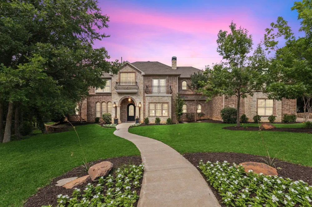 549 Round Hollow Lane Southlake, TX 76092