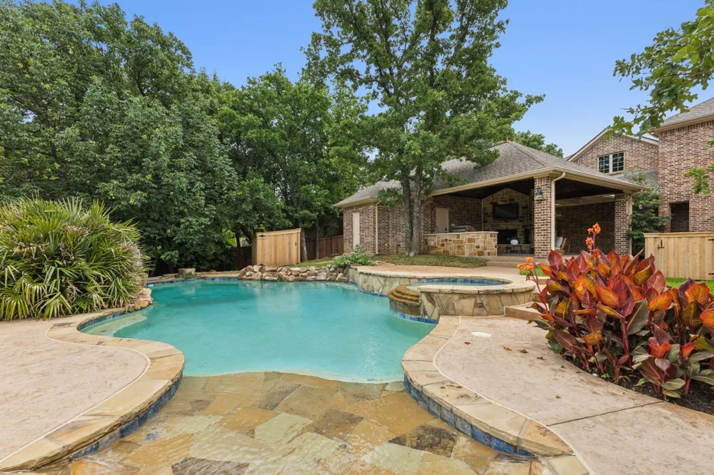 549 Round Hollow Lane Southlake, TX 76092