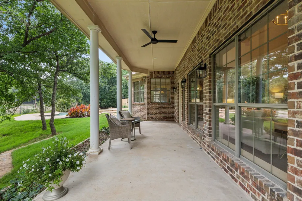 549 Round Hollow Lane Southlake, TX 76092