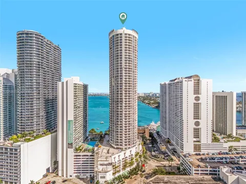 1750 Bayshore Dr #1407