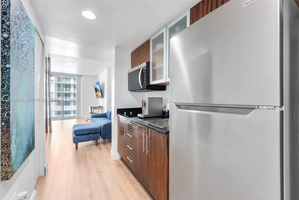 1750 Bayshore Dr #1407 Miami, FL 33132