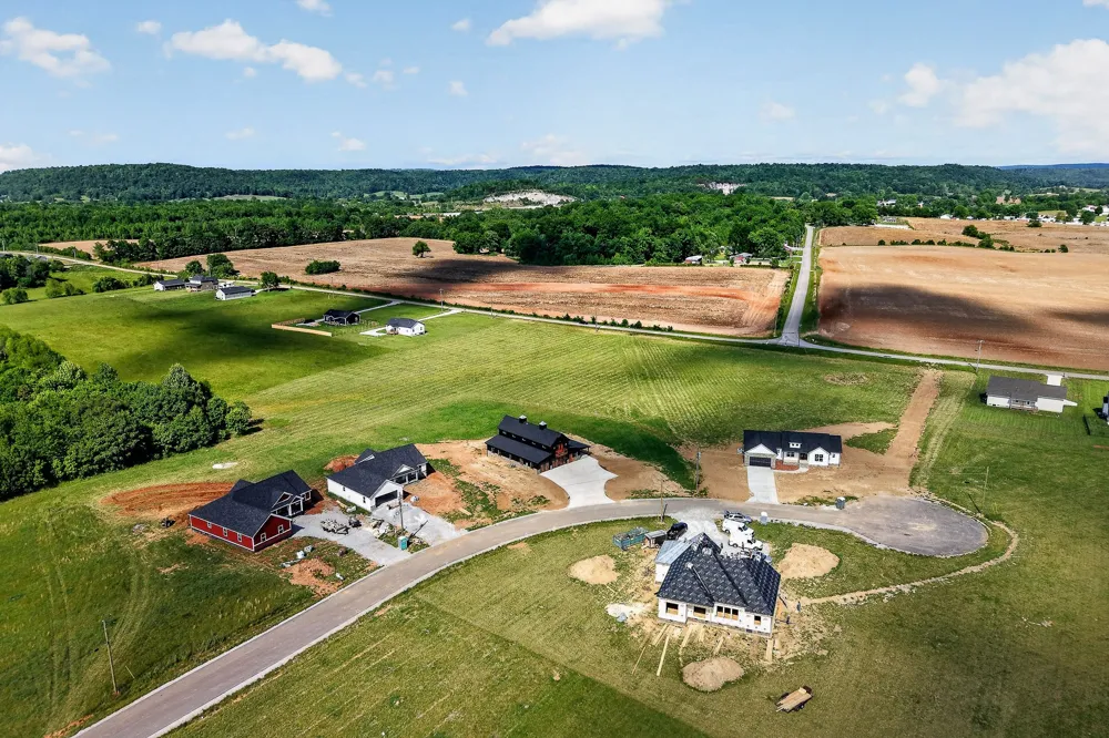 123 Cattlemans Dr Sparta, TN 38583