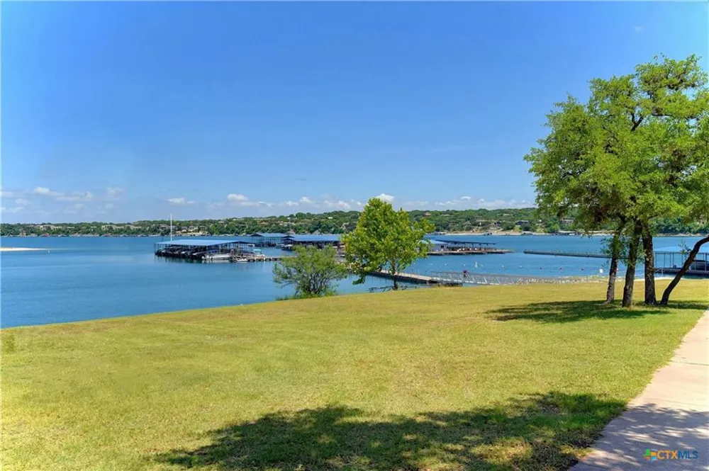 133 Comanche Point Point Venture, TX 78645