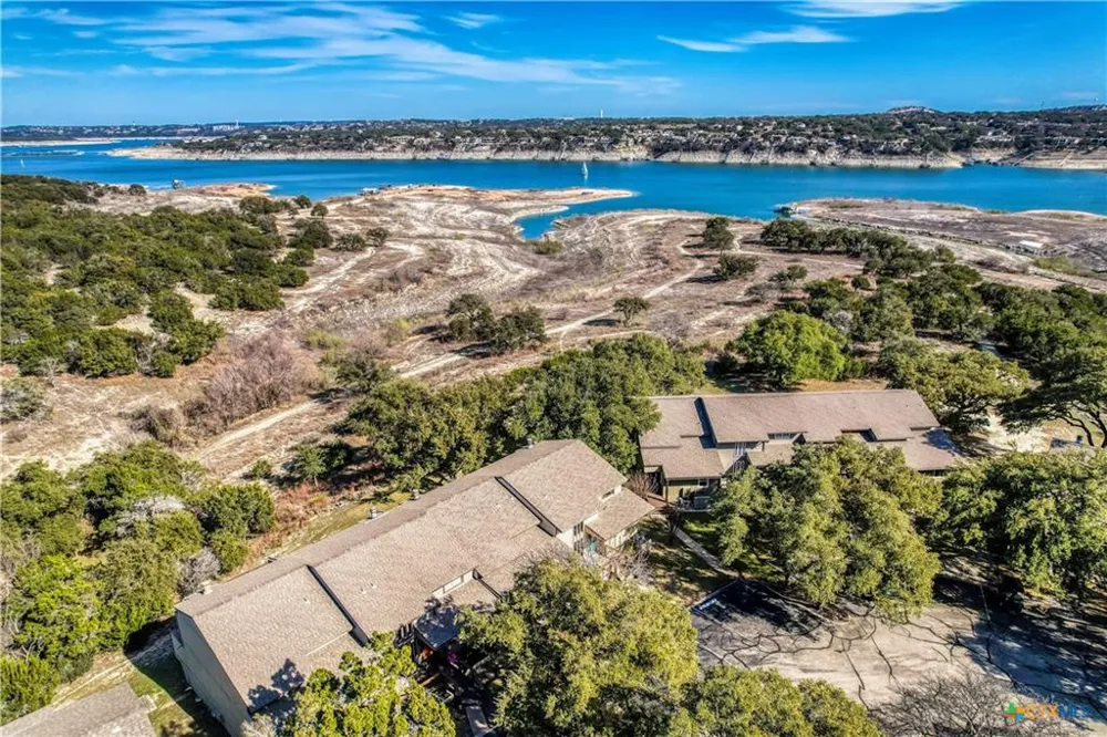 133 Comanche Point Point Venture, TX 78645