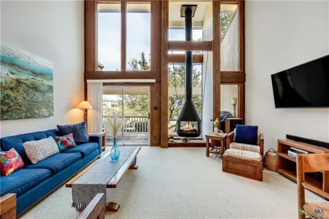 133 Comanche Point