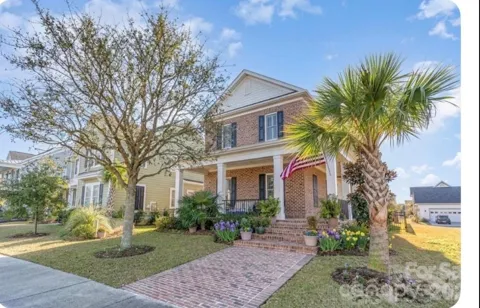 752 Crystal Water Way