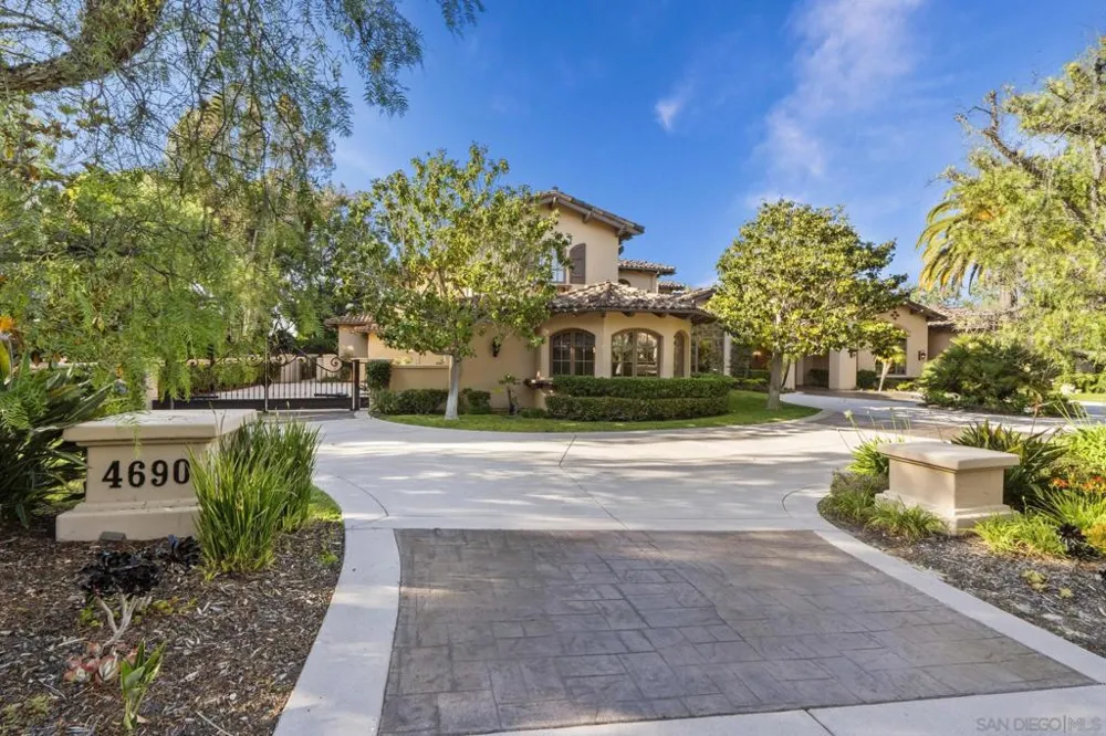 4690 Rancho Del Mar Trl San Diego, CA 92130