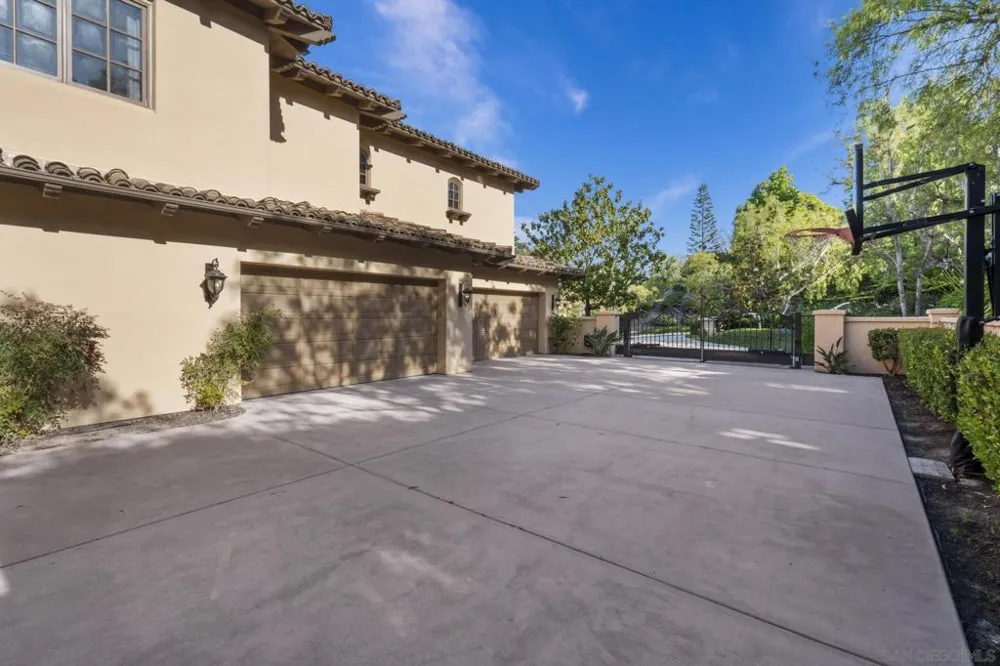4690 Rancho Del Mar Trl San Diego, CA 92130