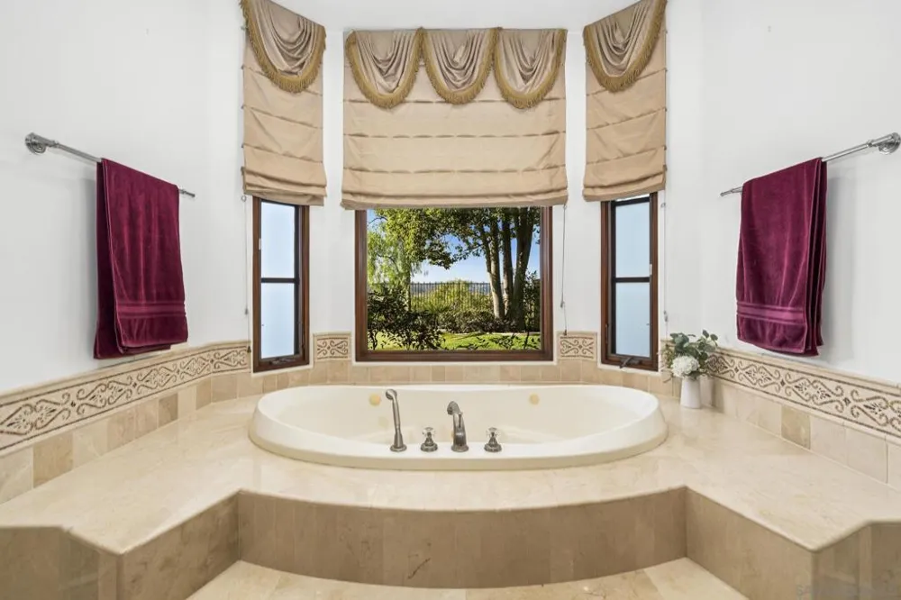 4690 Rancho Del Mar Trl San Diego, CA 92130