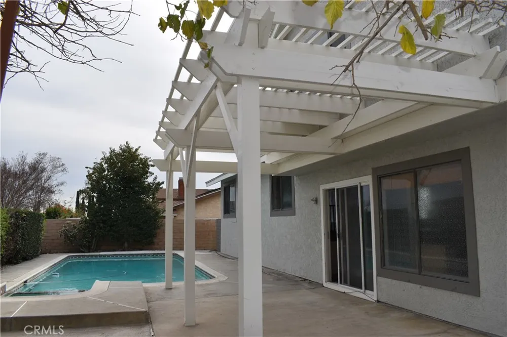 10552 Villa Adelanto, CA 92301
