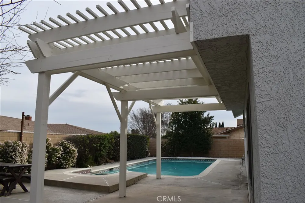 10552 Villa Adelanto, CA 92301