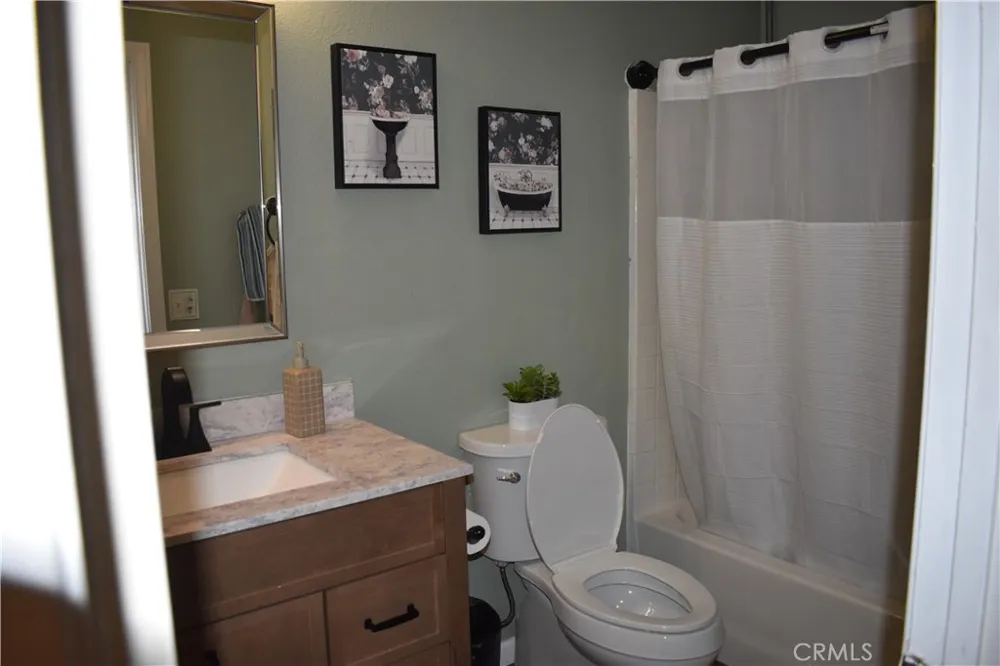10552 Villa Adelanto, CA 92301