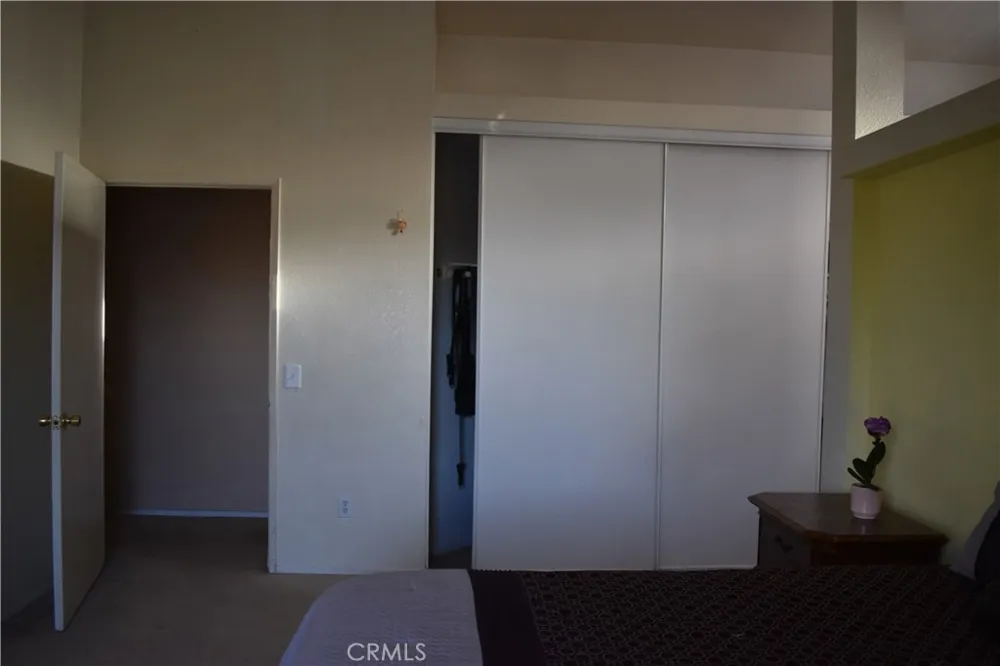 10552 Villa Adelanto, CA 92301