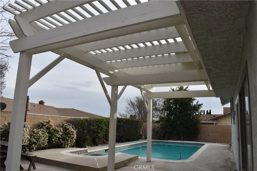 10552 Villa Adelanto, CA 92301