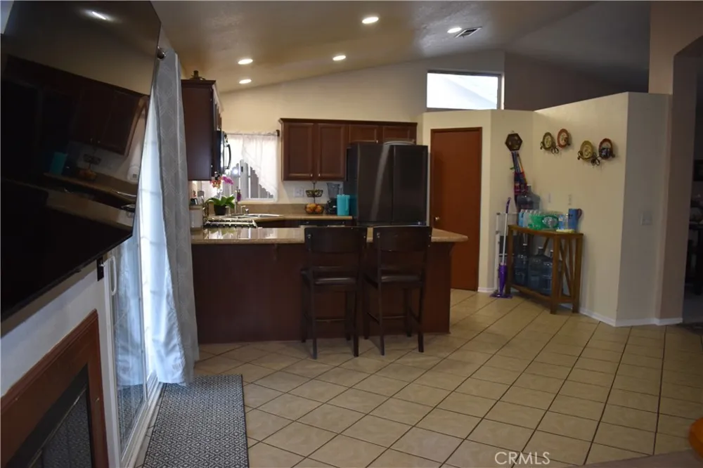 10552 Villa Adelanto, CA 92301