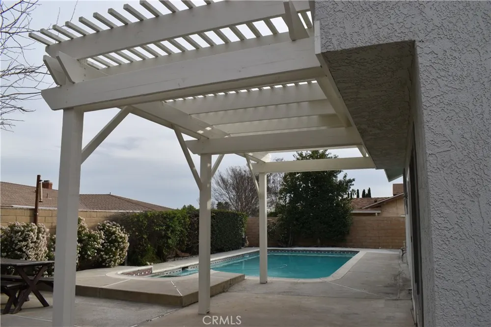 10552 Villa Adelanto, CA 92301