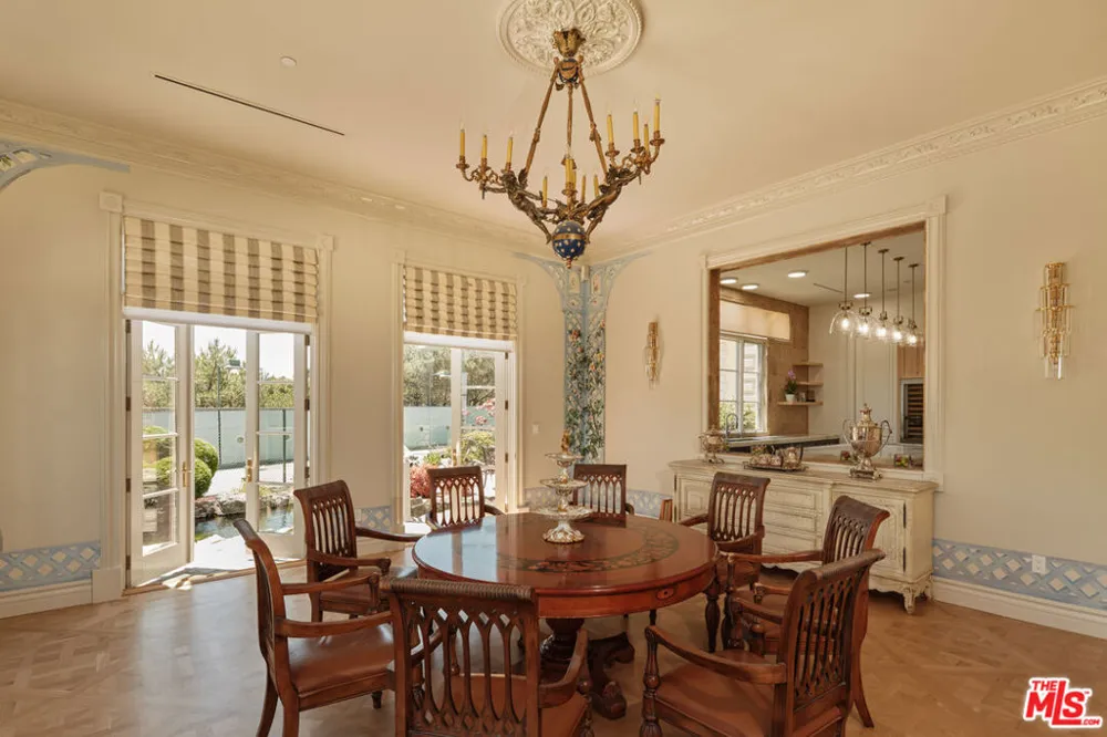 1420 Davies Drive Beverly Hills, CA 90210