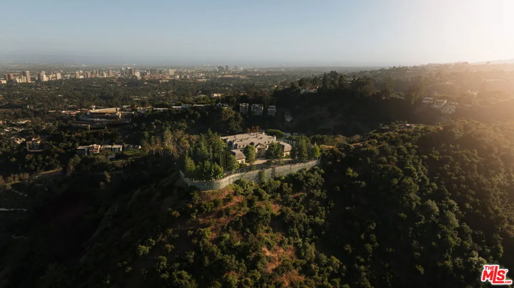 1420 Davies Drive Beverly Hills, CA 90210