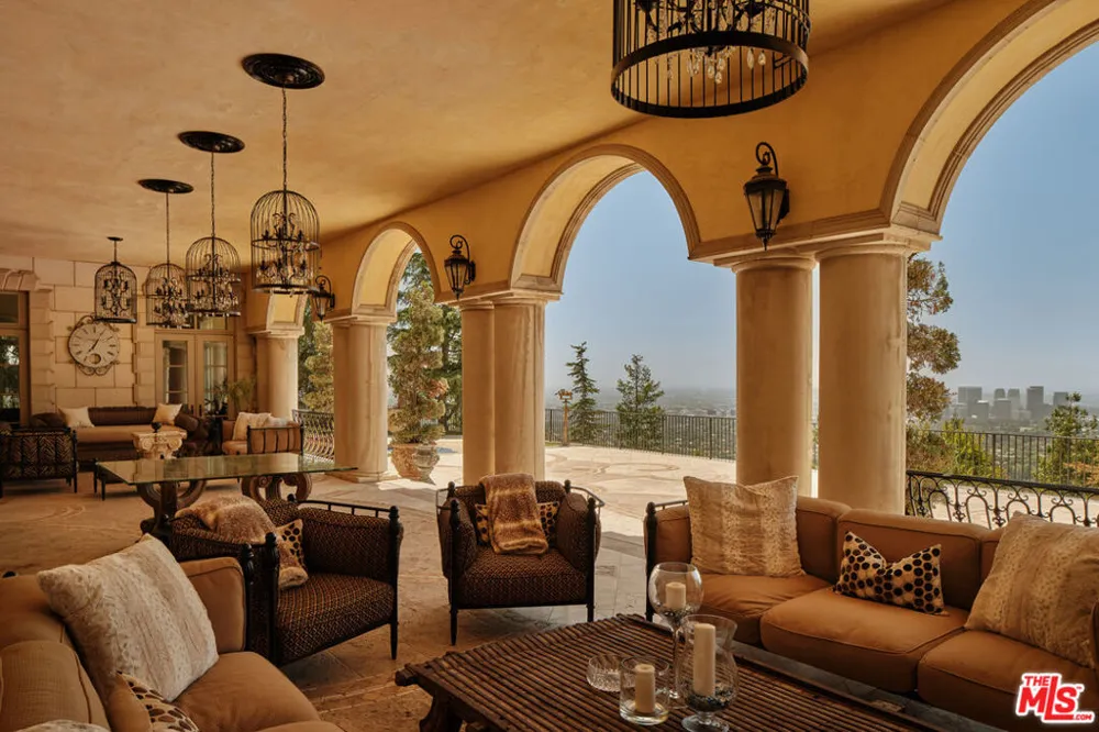 1420 Davies Drive Beverly Hills, CA 90210