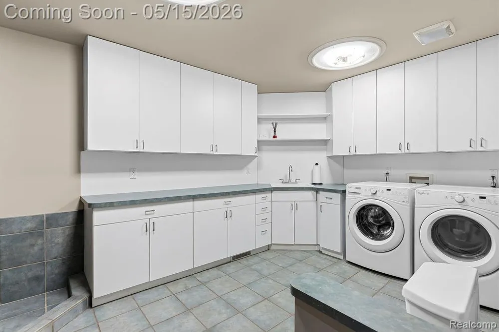 7374 Fox Hill Lane Salem Township, MI 48168