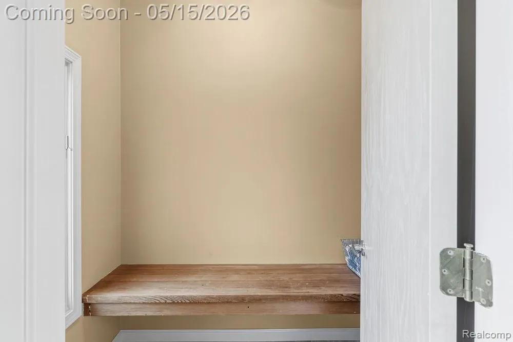 7374 Fox Hill Lane Salem Township, MI 48168